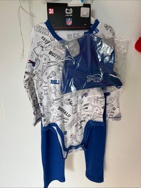 Buffalo Bills Baby three-Piece Set in Royal Blue and White